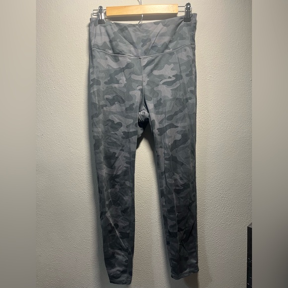 Danskin Grey Camouflage Leggings - Picture 1 of 3